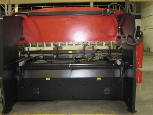 110 Ton, AMADA RG100, 118 OVERALL BED, NC9EXII BACKGAGE, LIGHT CURTAINS, 1996