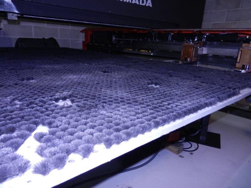 AMADA VIPROS 255, 22 Ton,FANUC 18P,31 STA.,3 A/I, BRUSH TABLE NEW 1997