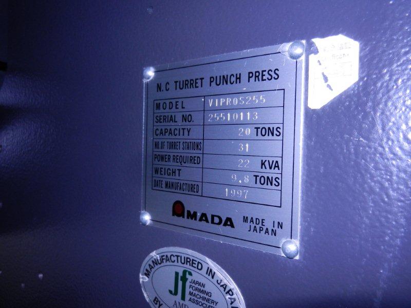 AMADA VIPROS 255, 22 Ton,FANUC 18P,31 STA.,3 A/I, BRUSH TABLE NEW 1997