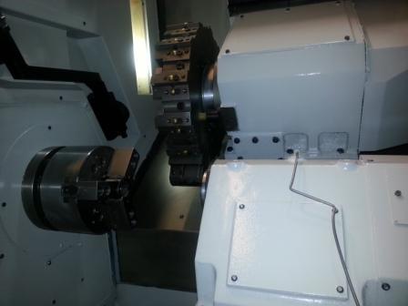 IKEGAI GENESIS 1208, FANUC 21IT, 8 Chk,SPINDLE BORE 2,4 , 2001,