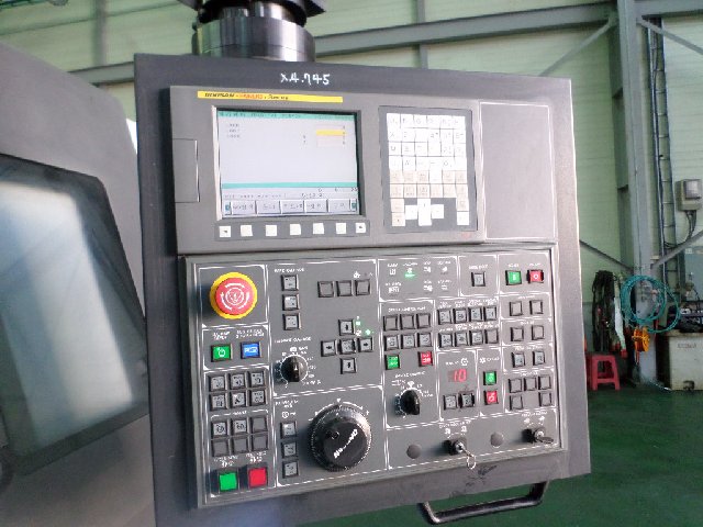 DOOSAN PUMA 400B, FANUC i, 15 Chk, 2010,5.2 BORE, 41 CC, 30 SWING,CHIP CONV